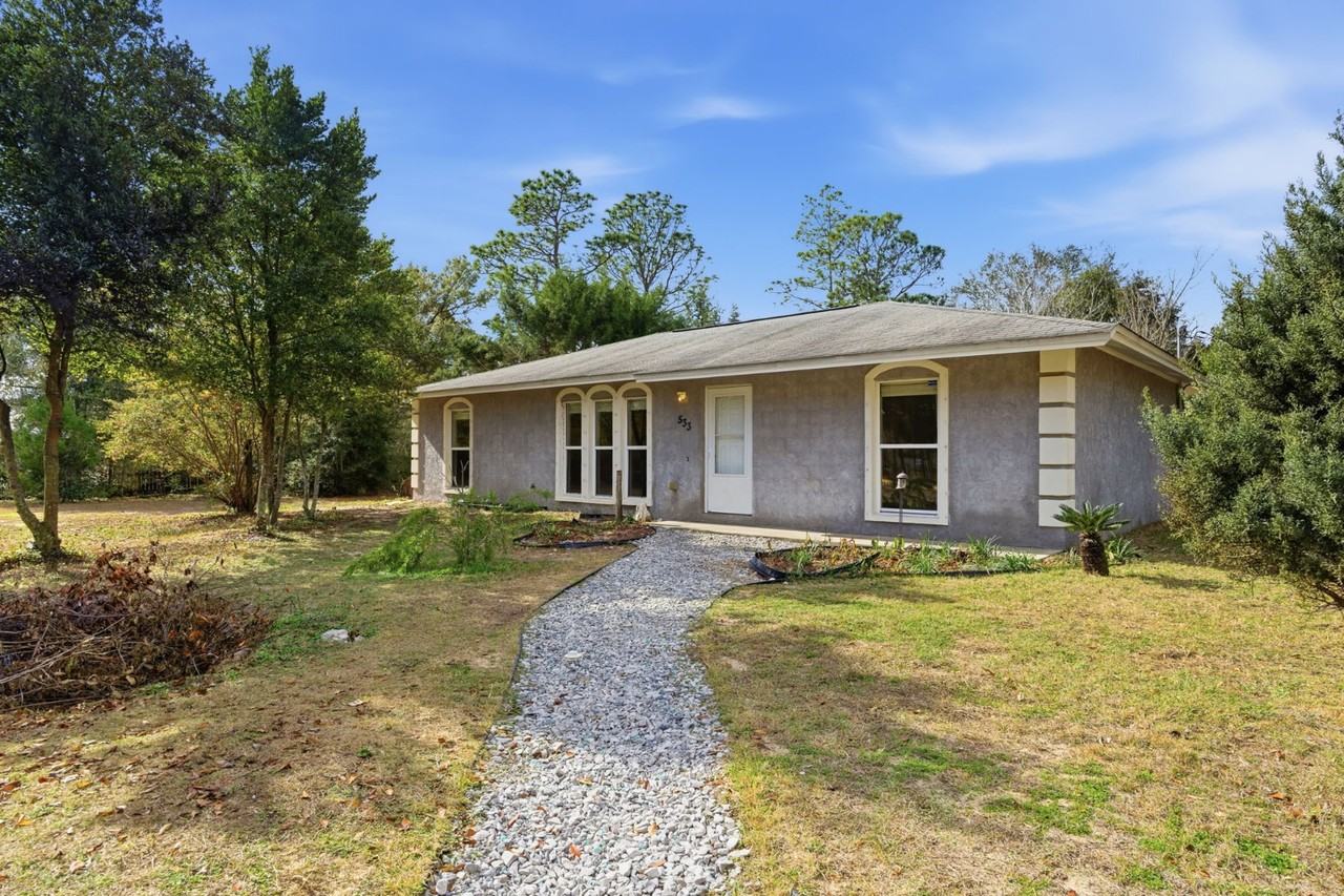 533 Joseph Cir - Photo 2 of 20