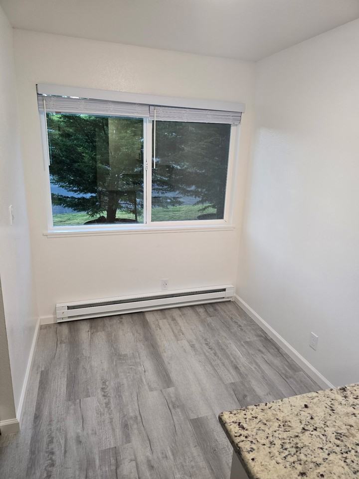 2185 NW Mast PlaceApt. A #2185A - Photo 5 of 33