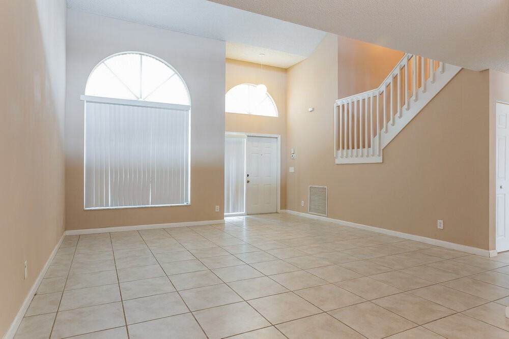 7142 Davit Cir - Photo 2 of 15