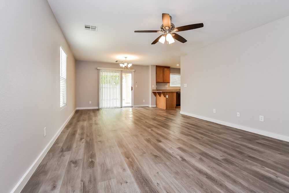 6479 Red Island Ct - Photo 5 of 17