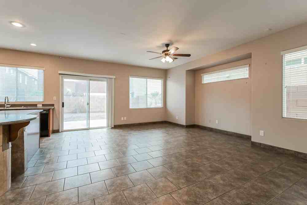 9277 Lost Shanty Ct - Photo 5 of 17