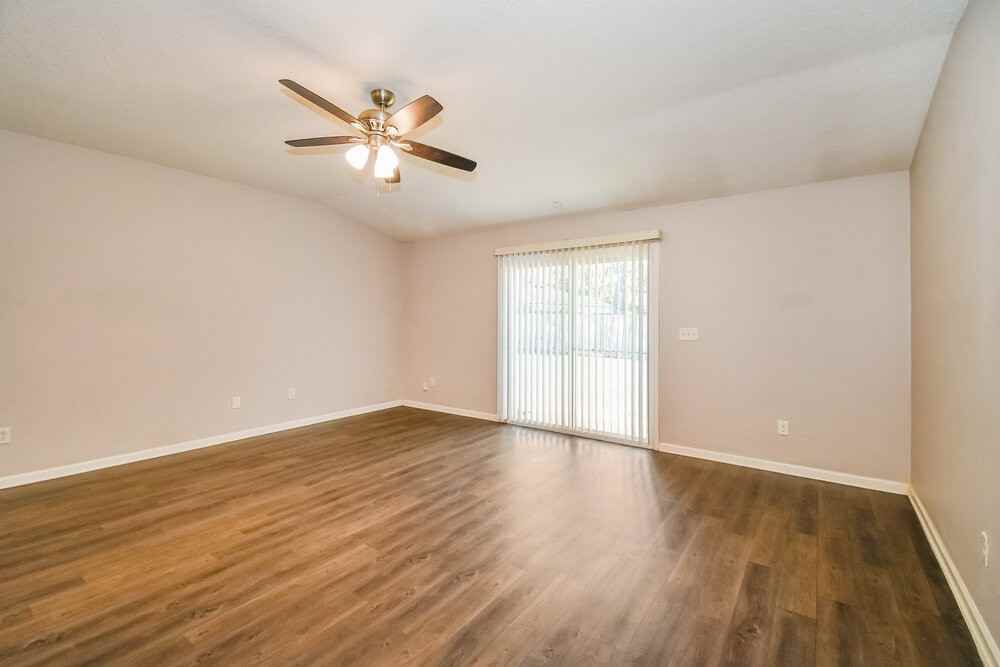 6968 Loris Ln - Photo 3 of 16