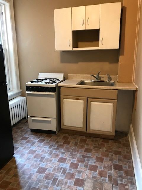 283 Spring St #4 - Photo 3 of 3