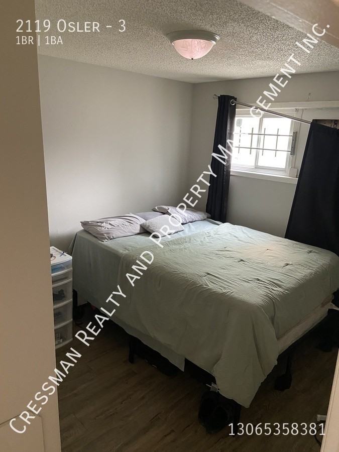 2119 Osler - Photo 7 of 27