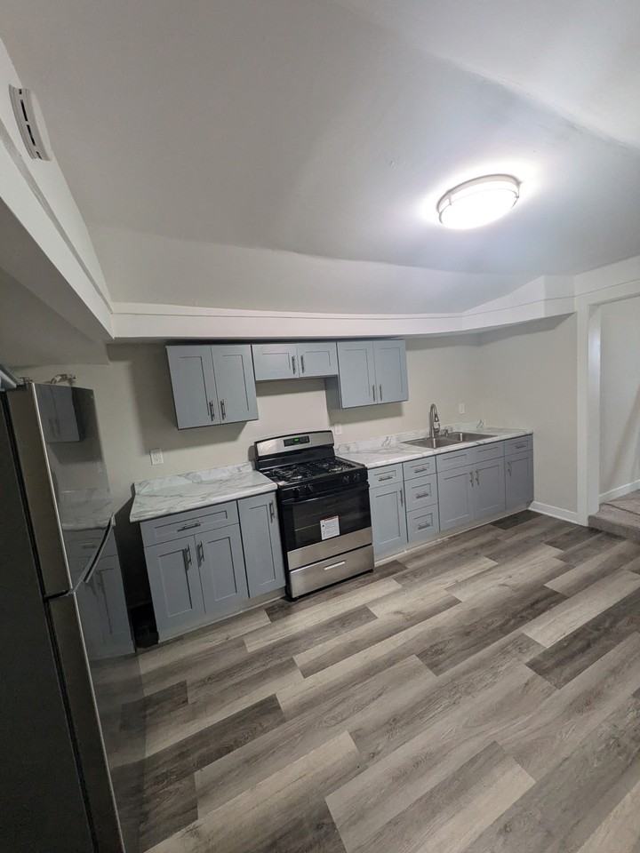 928 Garfield St #1 - Photo 3 of 8