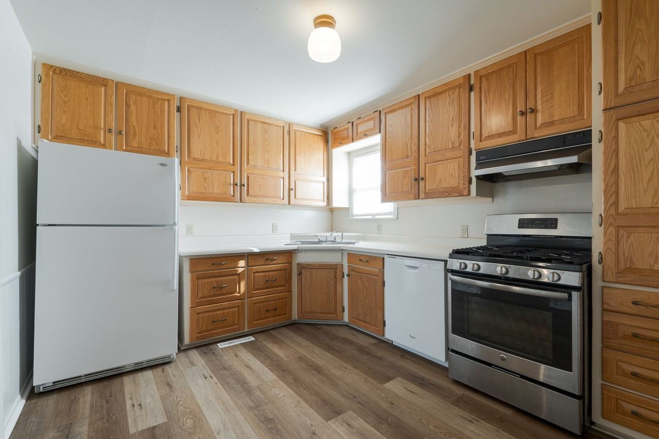 1322 Nw 100th St #1 - Photo 5 of 25