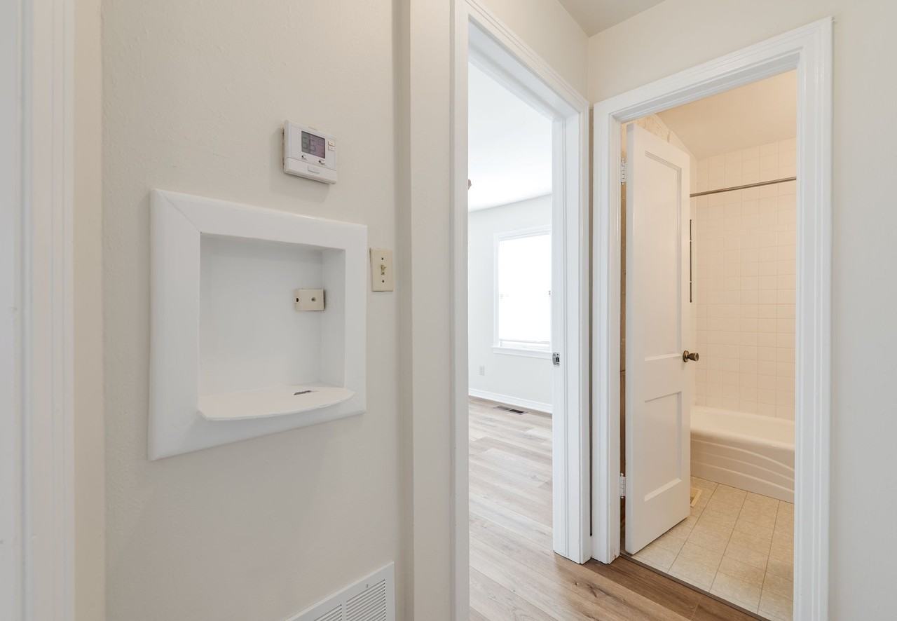 1322 Nw 100th St #1 - Photo 7 of 25