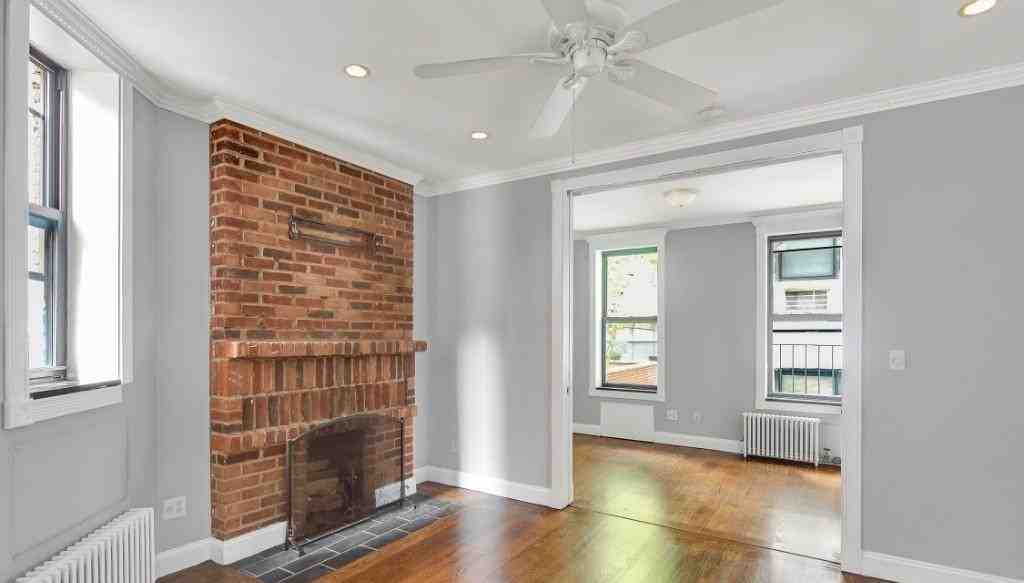 E 25th St #3E - Photo 5 of 9