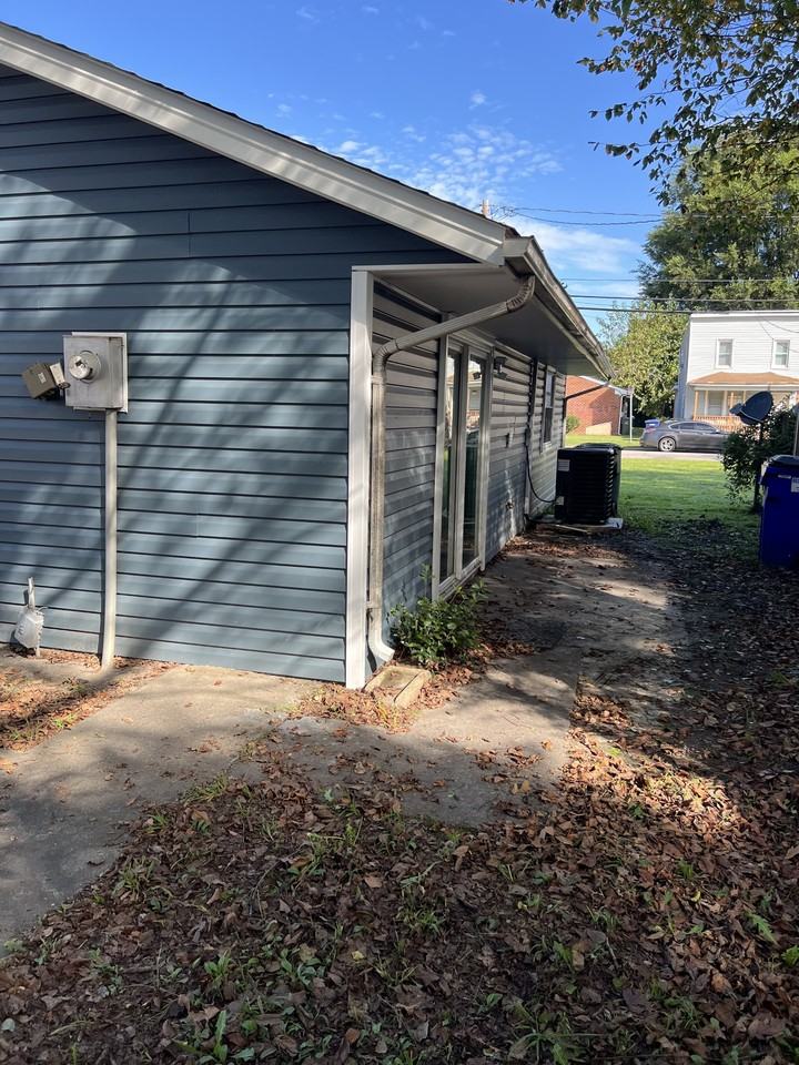 4124 Powhatan Ave #1 - Photo 3 of 10