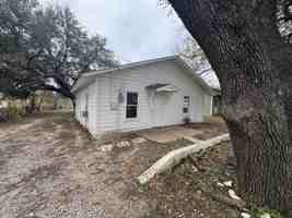 featured image of 1002 E Pearl St #1