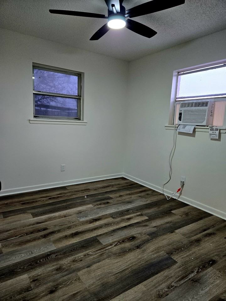 1717 Avenue I #1 - Photo 7 of 15