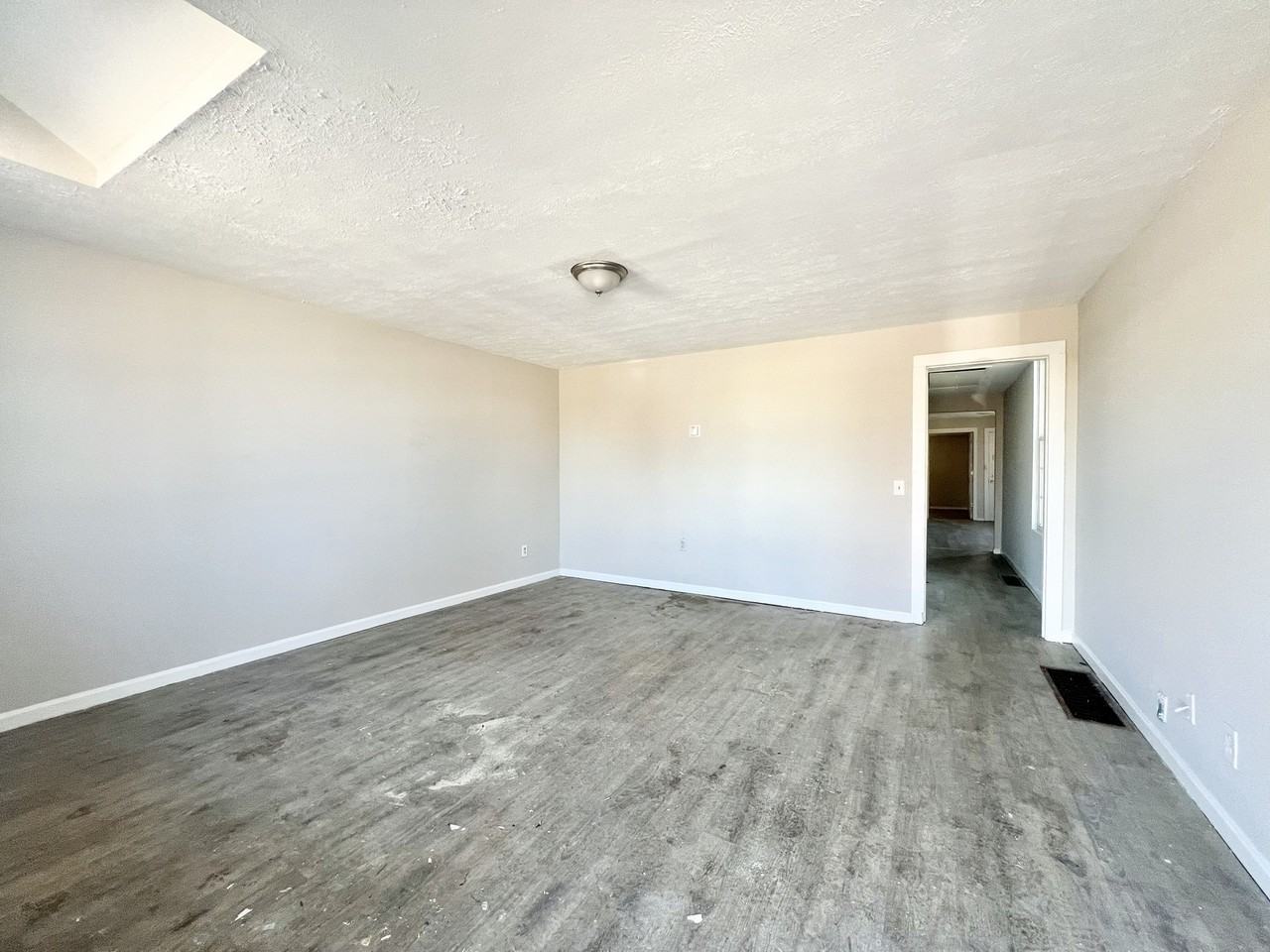 2616 Duncan St #1 - Photo 5 of 15