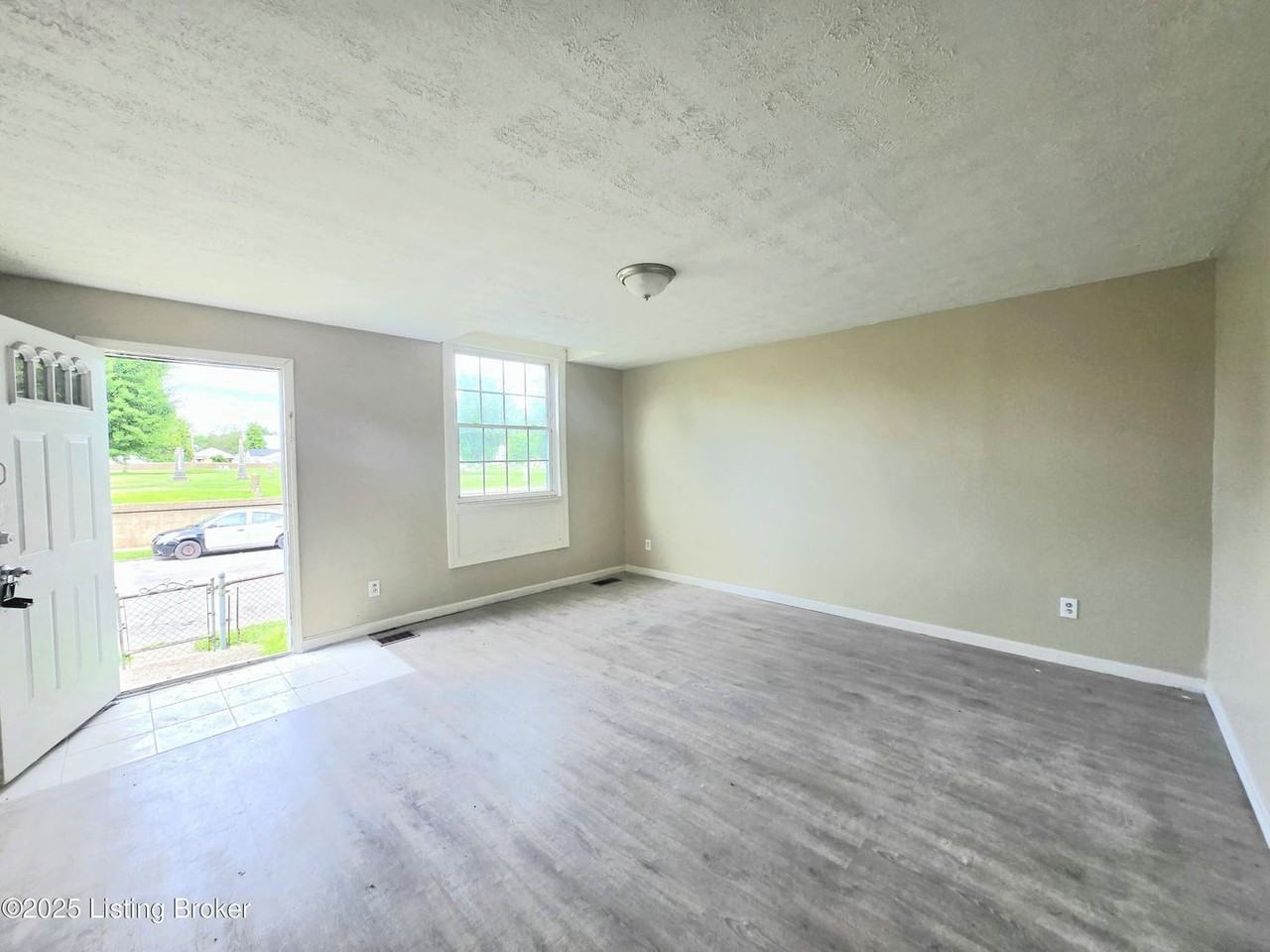 2616 Duncan St #1 - Photo 7 of 15