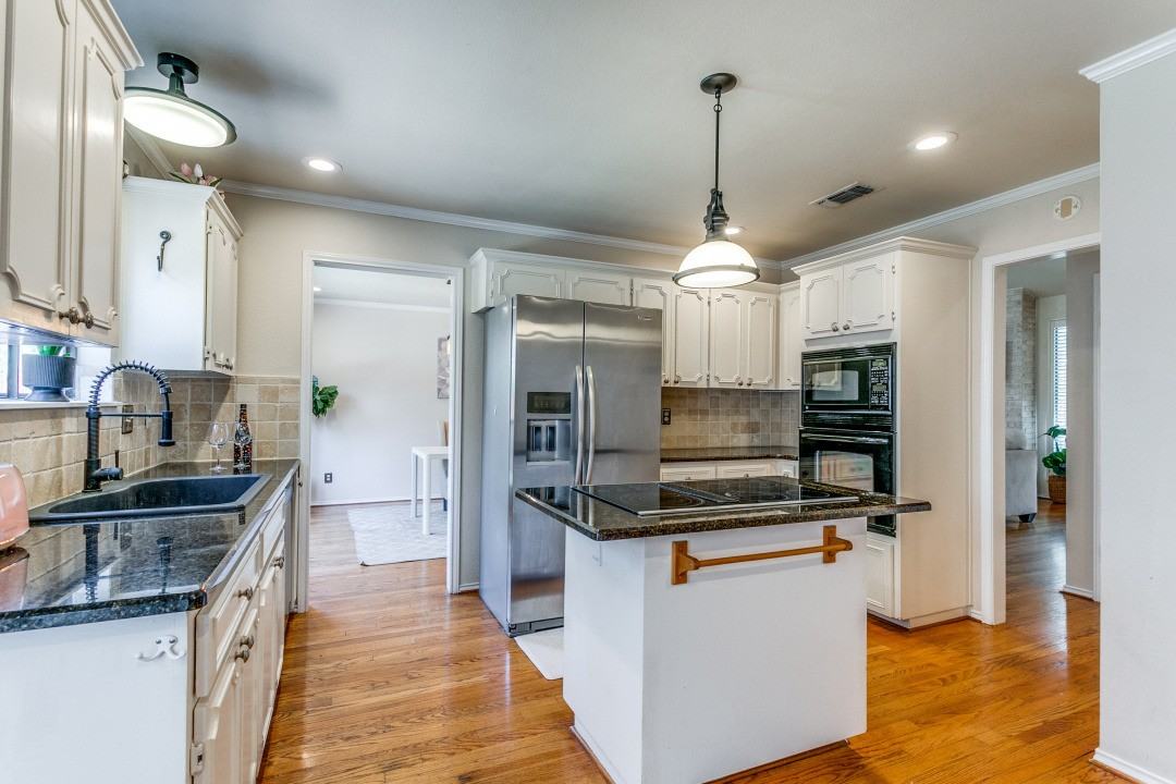 1107 River Vis W #1 - Photo 5 of 8