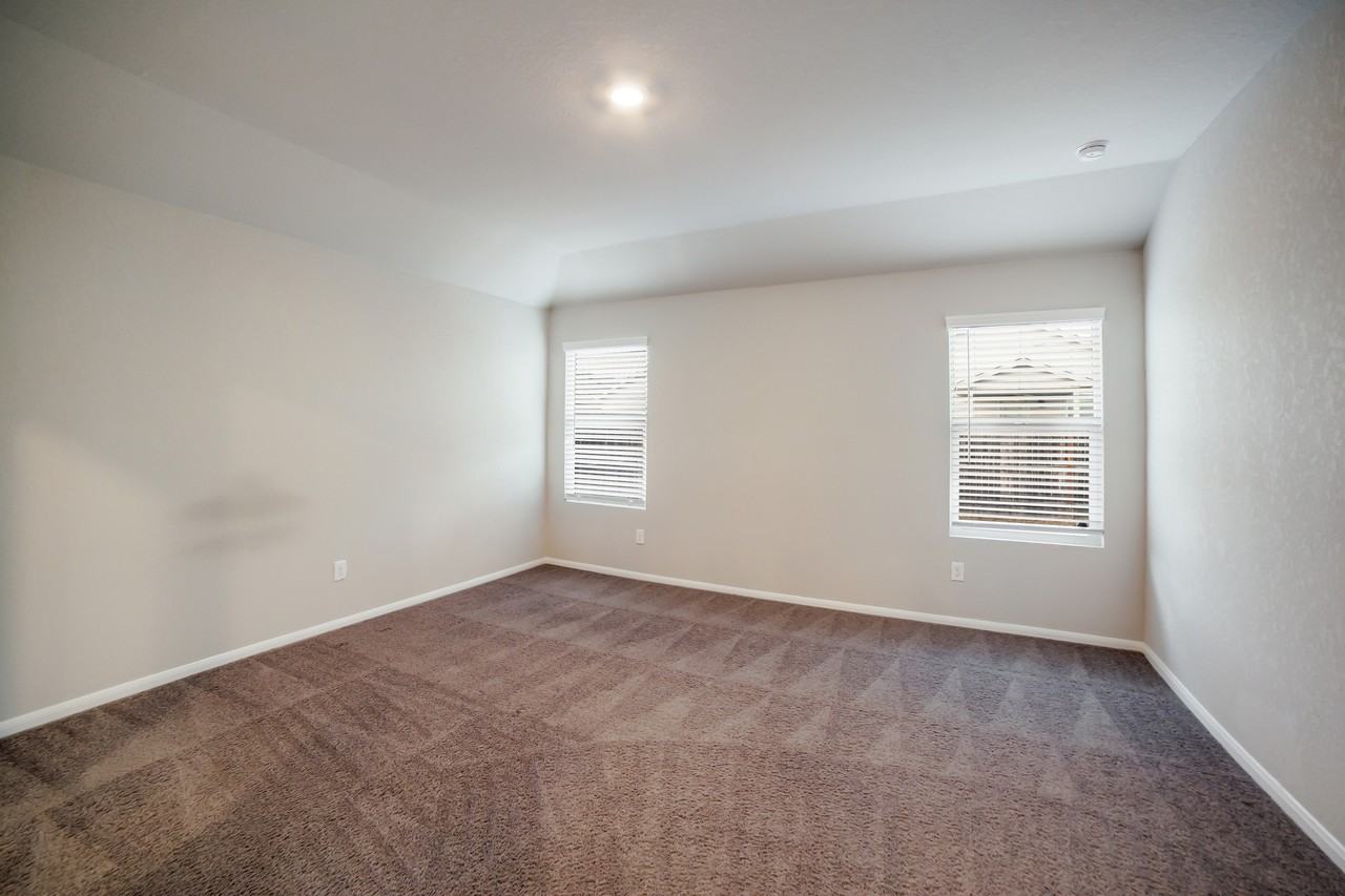 10527 Margarita Loop #1 - Photo 6 of 10