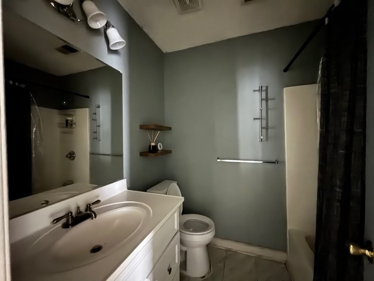 8027 Country Oaks Rd #1 - Photo 5 of 16