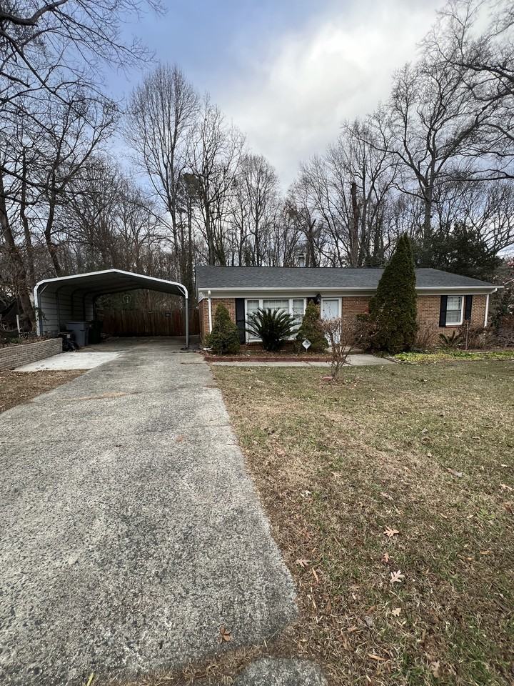 4515 Strangford Ave #1 - Photo 3 of 10