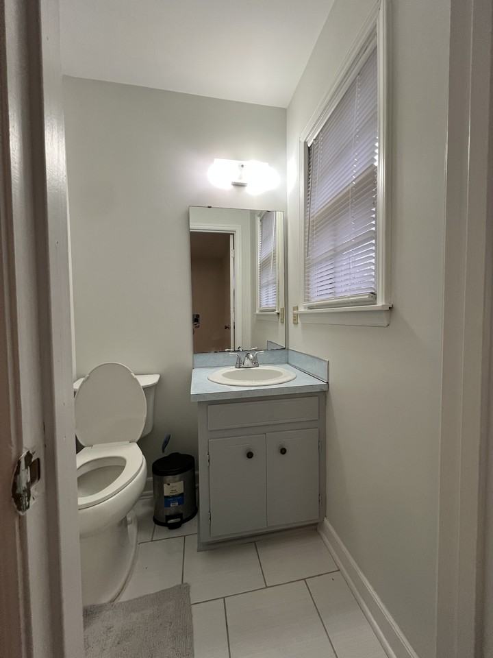 4515 Strangford Ave #1 - Photo 5 of 10