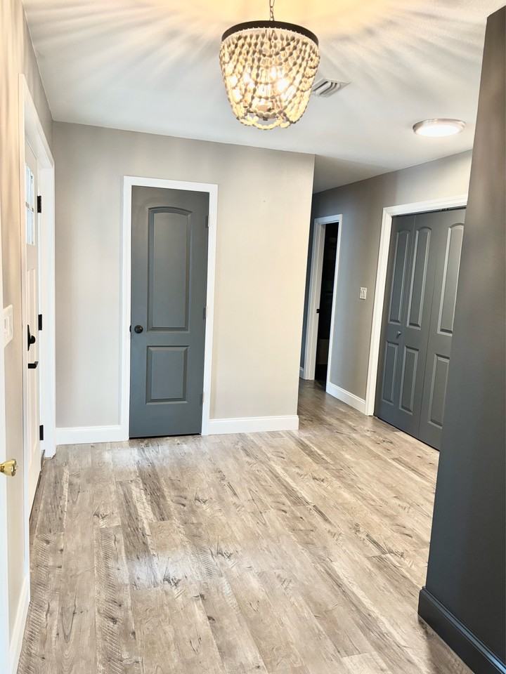 2121 Oakstream Ave #1 - Photo 4 of 34