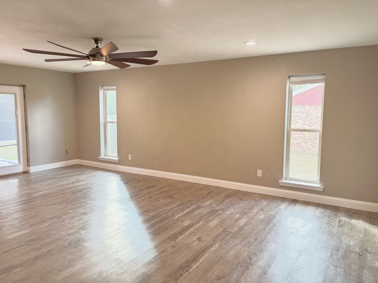 2121 Oakstream Ave #1 - Photo 5 of 34