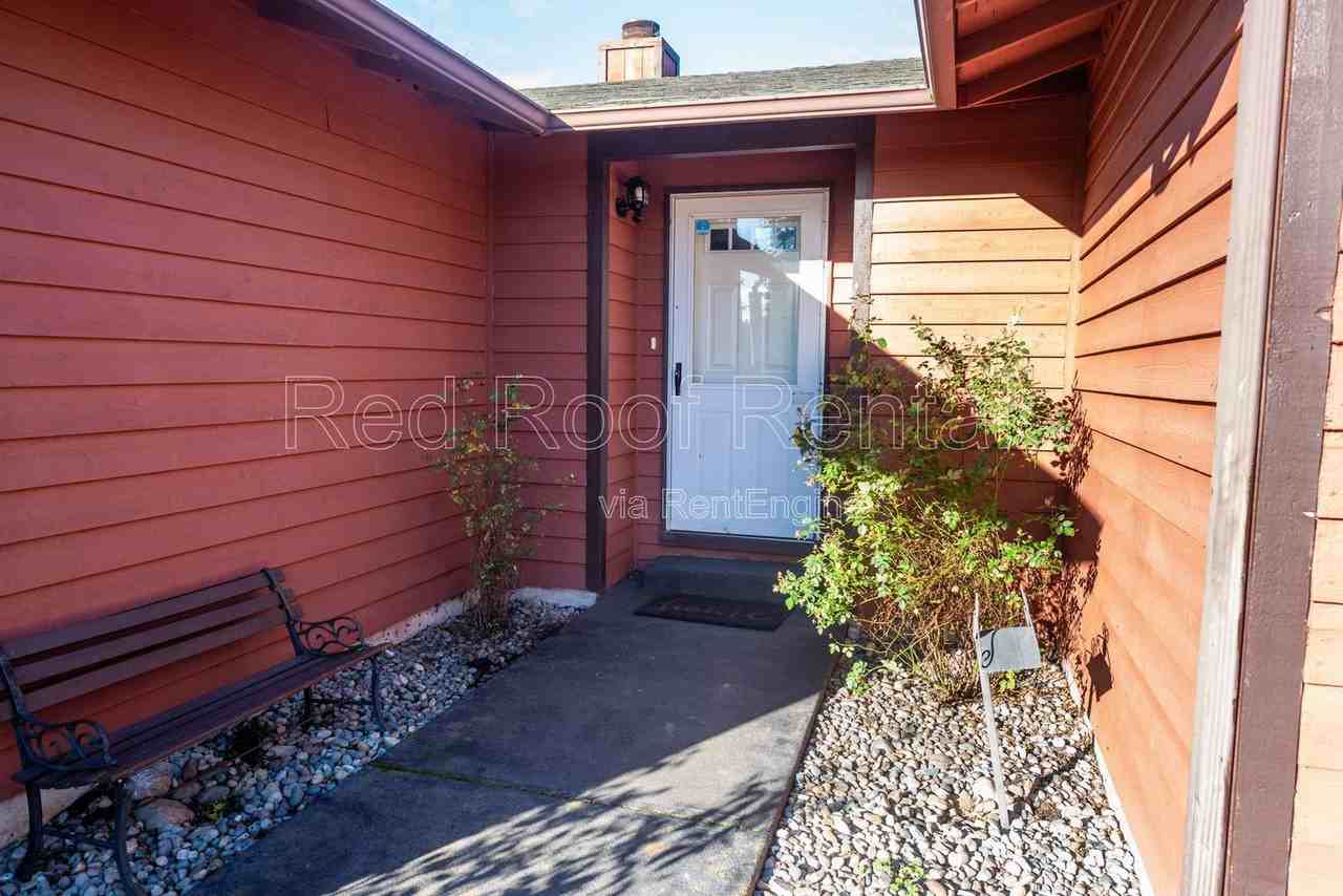 2107 167th Street Ct E - Photo 5 of 37