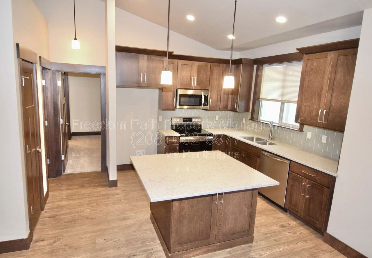 7763 N Hibiscus Ln - Photo 5 of 23