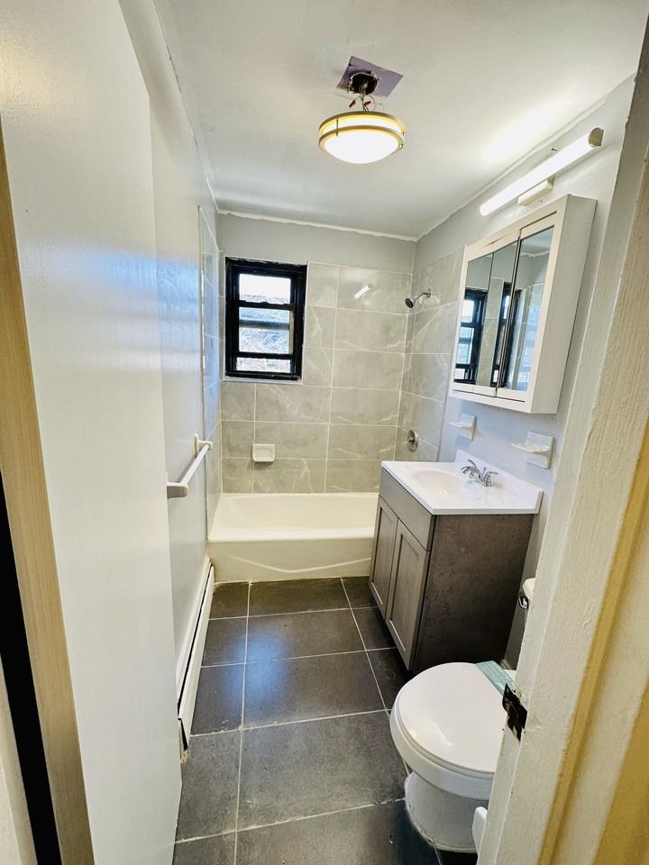 15 Rhode Island Avenue ##1K - Photo 4 of 14