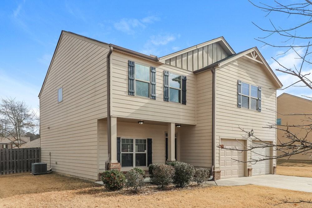 8581 Braylen Manor Dr - Photo 4 of 17