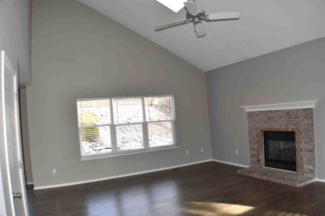 952 Dancing Horse Dr - Photo 6 of 50