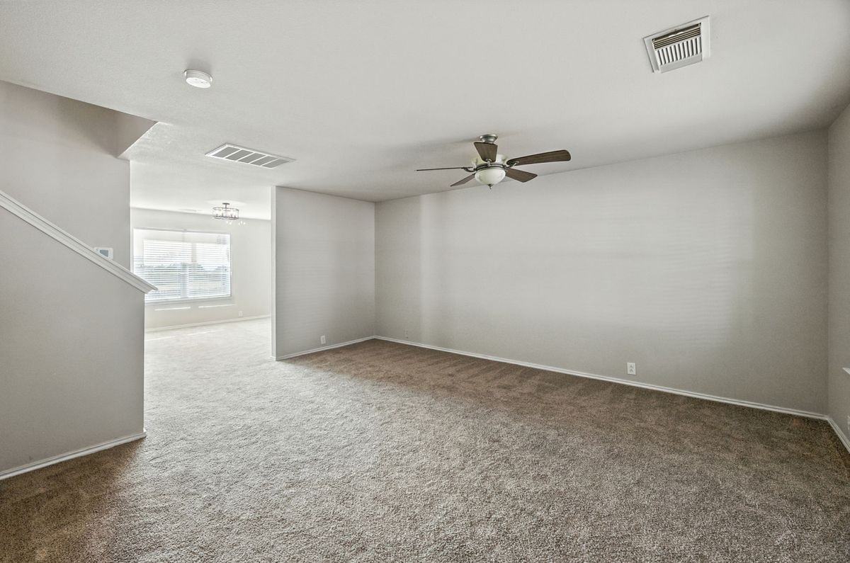 3933 Brook Hollow Dr - Photo 4 of 20