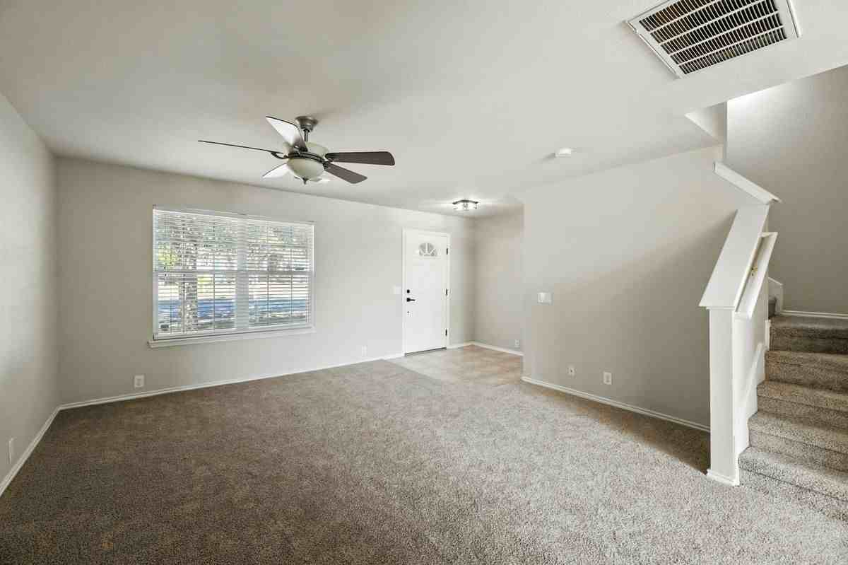 3933 Brook Hollow Dr - Photo 6 of 20