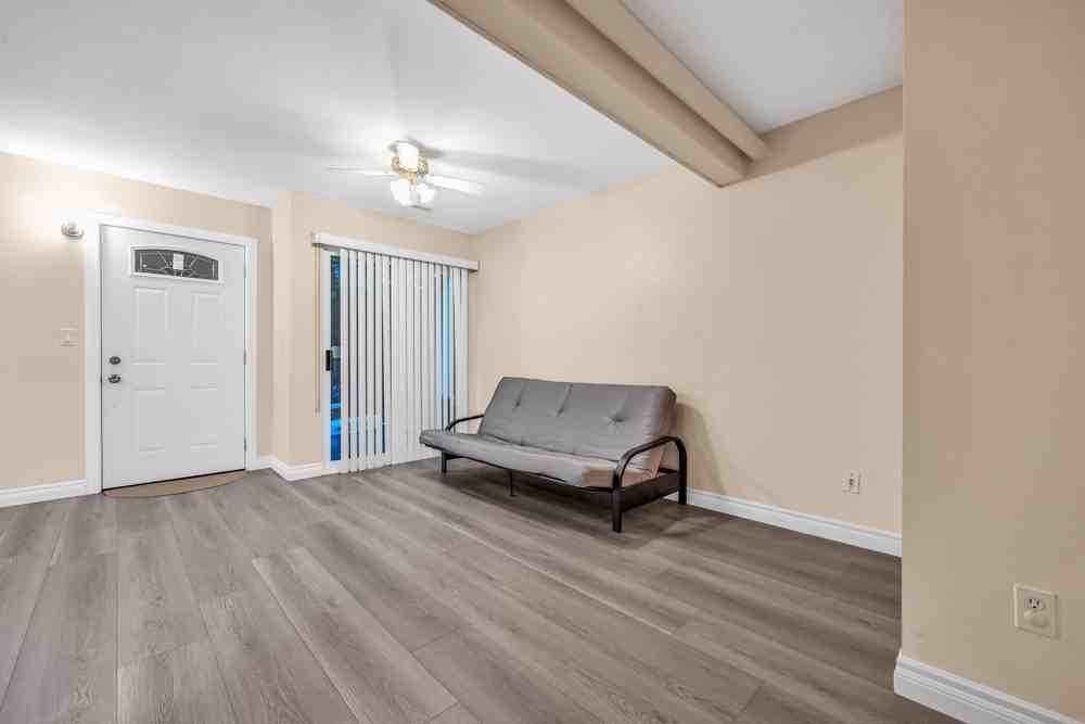 1289 Lincoln Drive - Photo 4 of 18