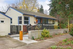 8414 N Peninsular Ave - Photo 1 of 1