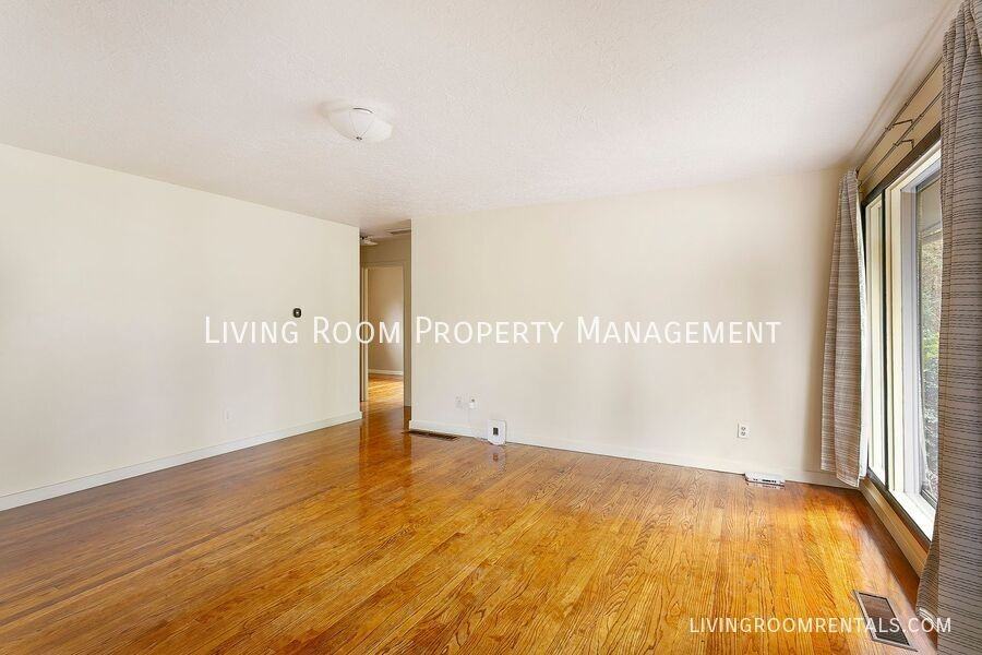 8414 N Peninsular Ave - Photo 2 of 16