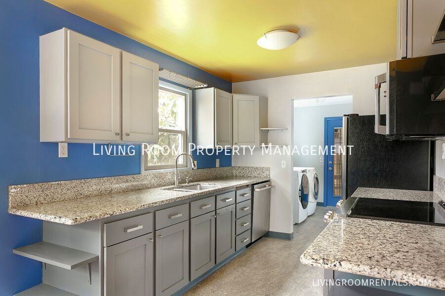 8414 N Peninsular Ave - Photo 6 of 16