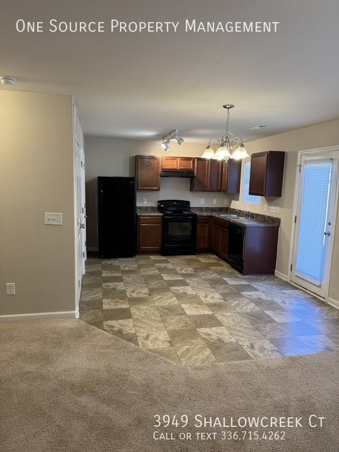 3949 Shallowcreek Ct - Photo 6 of 23