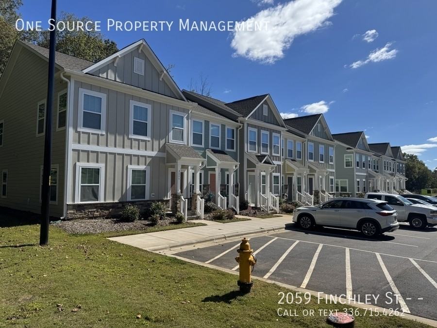 2059 Finchley St - Photo 2 of 21