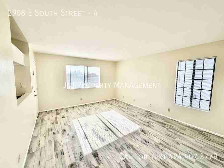 2908 E South St #4 - Photo 7 of 16