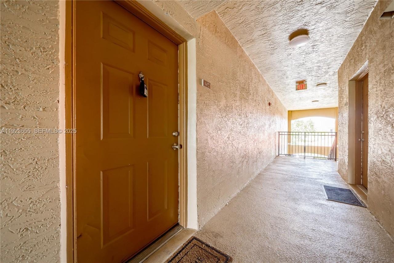 Pembroke Rd #151-9304 - Photo 2 of 5