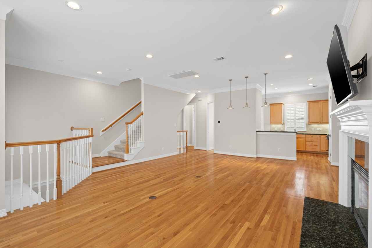 2196 Bancroft St #2196 - Photo 2 of 30