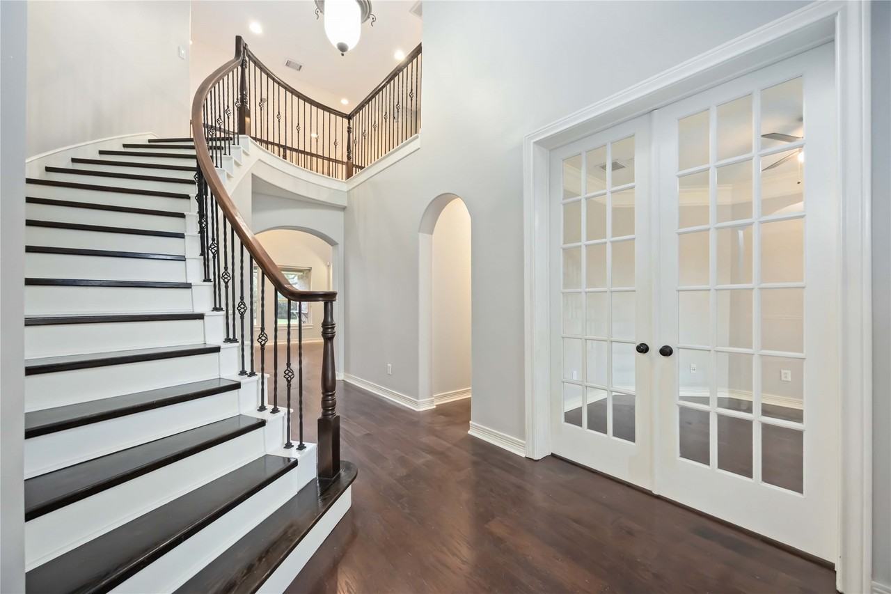 1402 Chapparal Xing #1402 - Photo 7 of 23