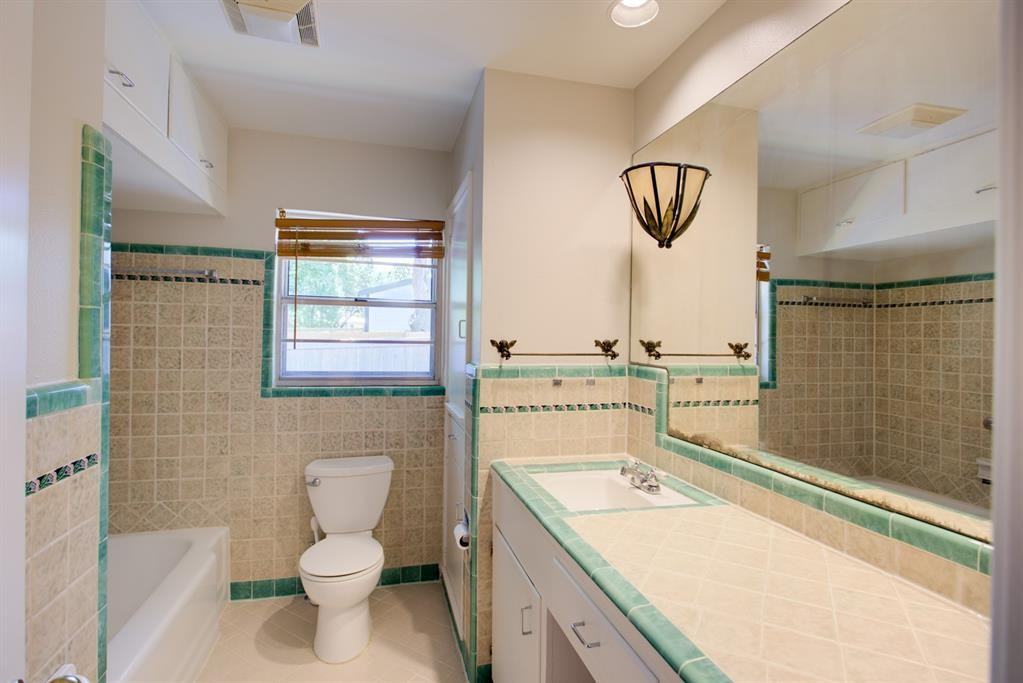 942 Bridget Ln #942 - Photo 2 of 23