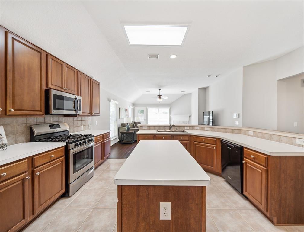 19715 Youpon Leaf Way #19715 - Photo 7 of 20