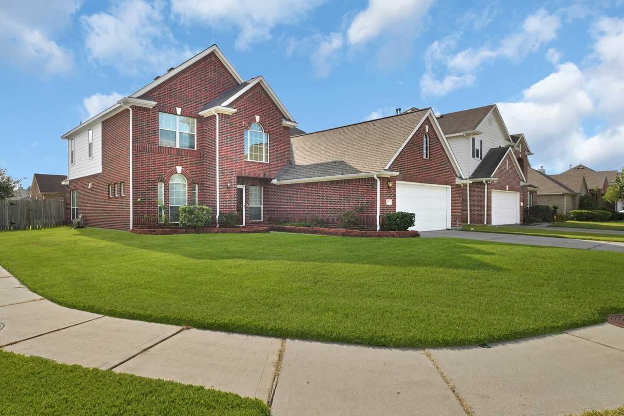 18123 Memorial Falls Dr #18123 - Photo 4 of 35