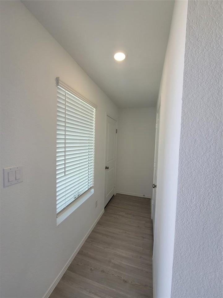 105 Painted Night Rd #105 - Photo 6 of 8