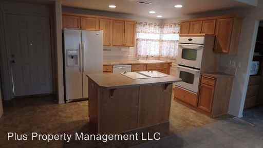63162 de Haviland St - Photo 2 of 10