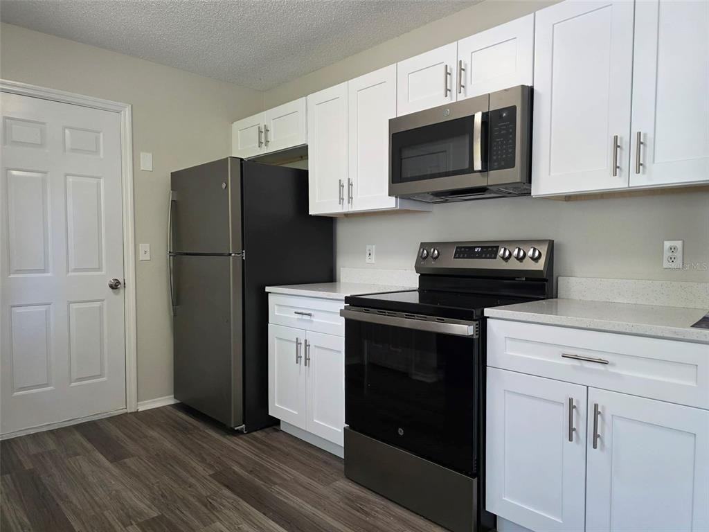 118 29th St Nw #118 - Photo 3 of 11