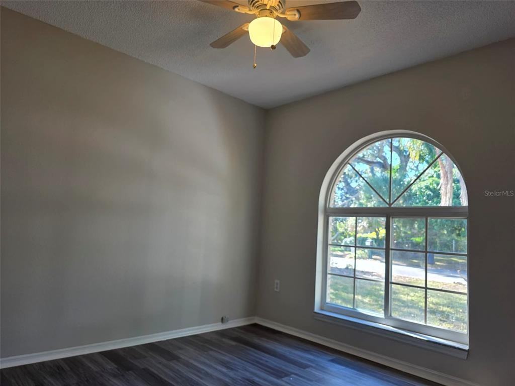 118 29th St Nw #118 - Photo 4 of 11