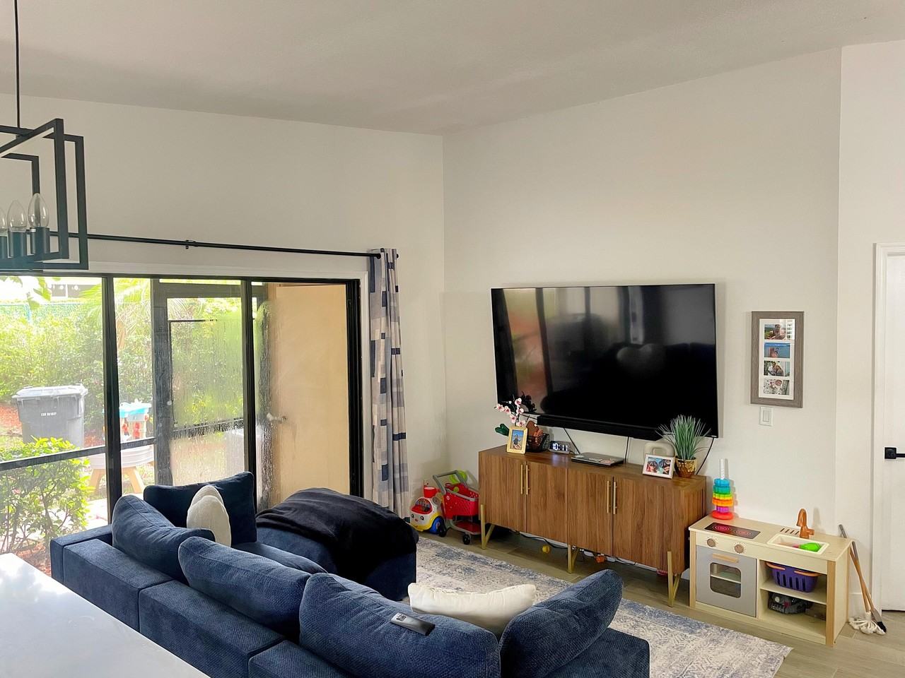 11903 Sturbridge Ln #11903 - Photo 4 of 5