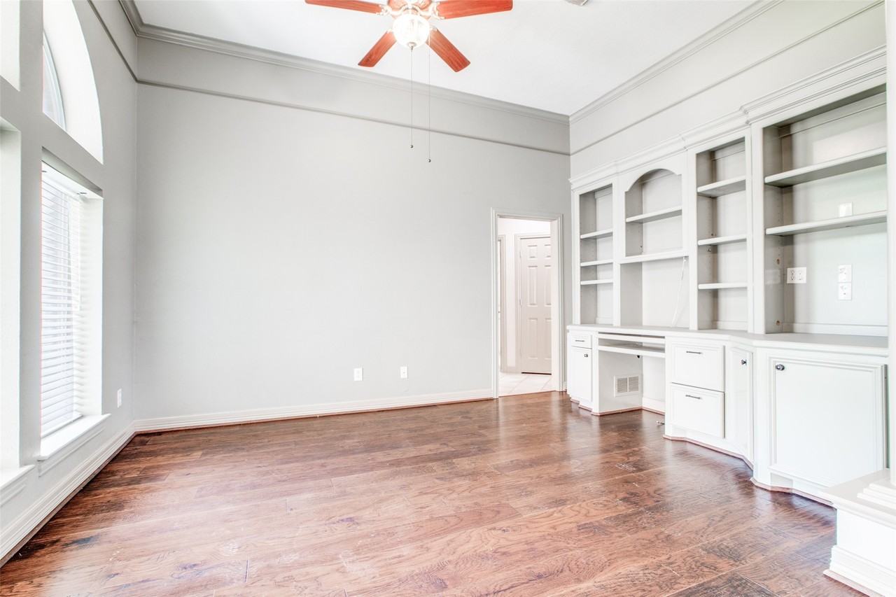 13661 Lakeside Place Dr #13661 - Photo 6 of 35